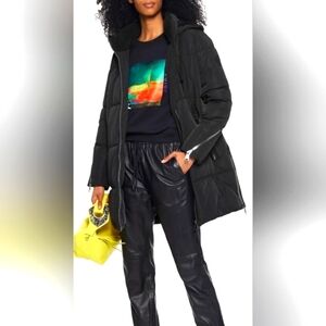 DKNY Elegant Black Puffer Jacket for Women